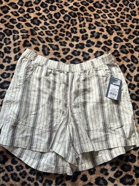 Universal Thread White and Gray Striped Linen-Blend Pull-On Shorts